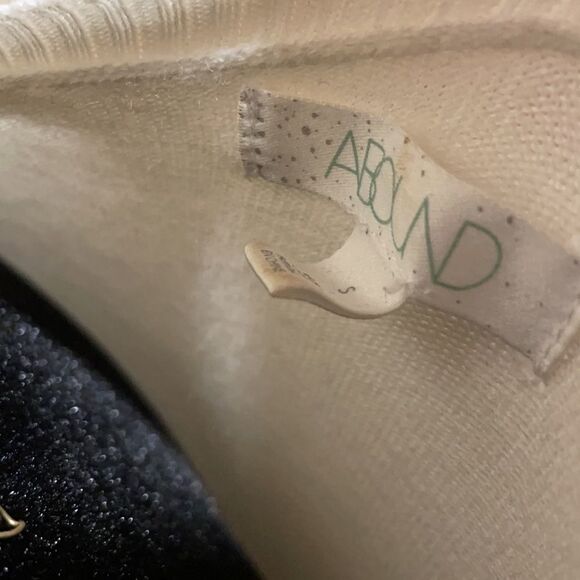 Abound | Women’s V-neck Tunic Sweater - Picture 6 of 8